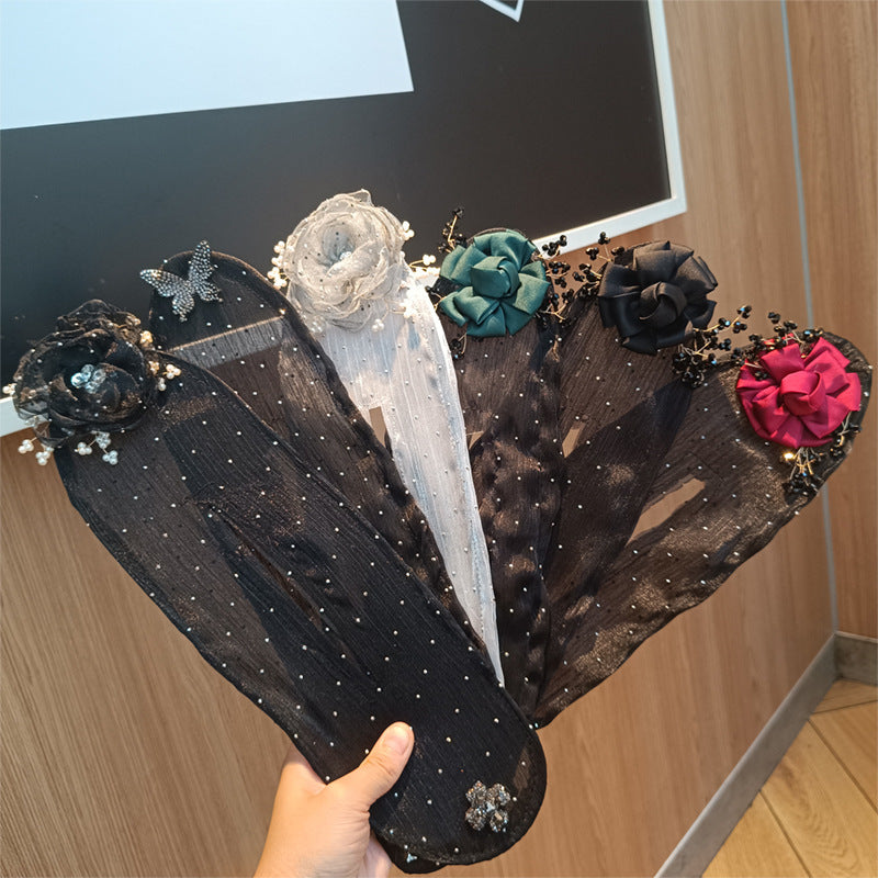 Festival Promotionsđ„Sparkly Ball Clip & Hair Roller