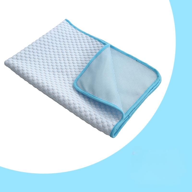 🔥Hot Sale 49% OFF - Dog Cooling Mat (4x more effective)